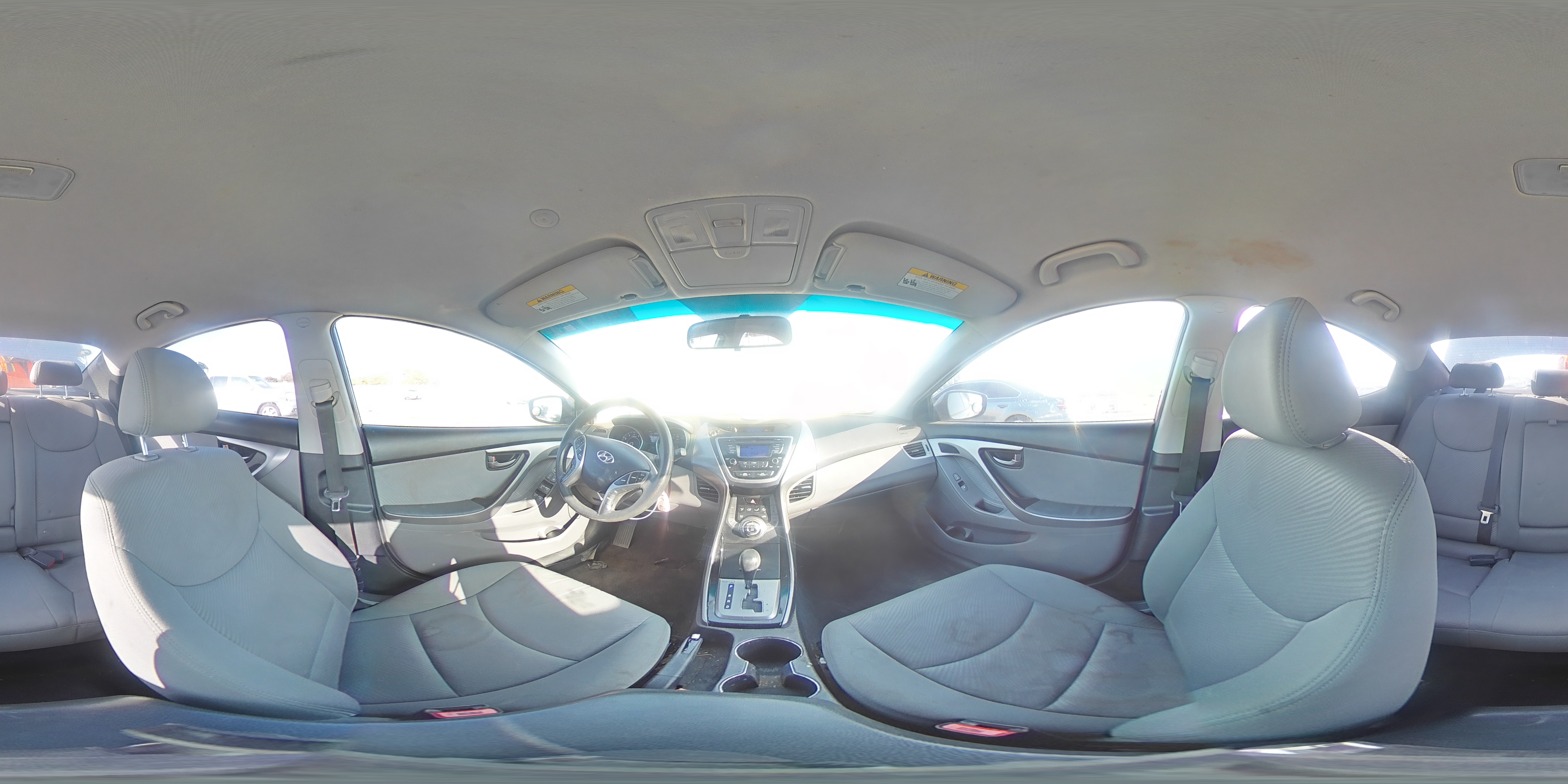 2013 Hyundai Elantra - Image 13