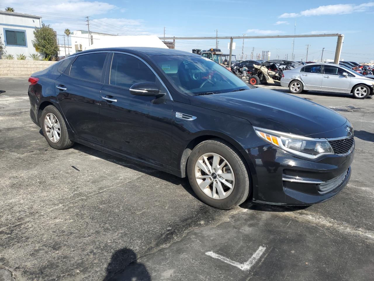 2016 Kia Optima - Image 4