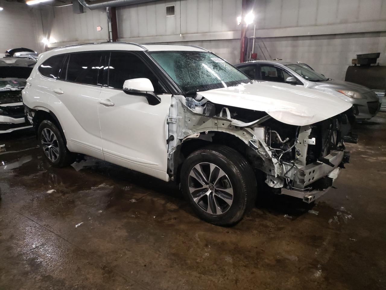 2021 Toyota Highlander - Image 4
