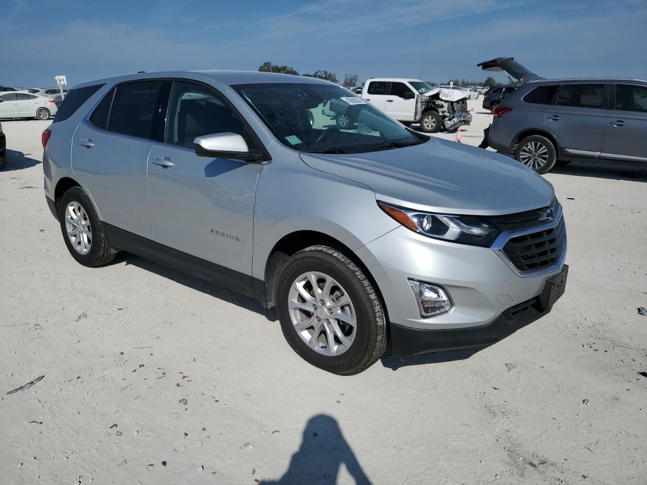 2020 Chevrolet Equinox - Image 4