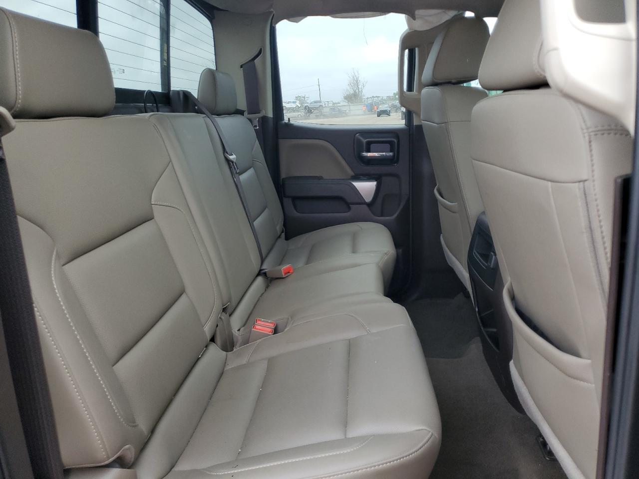 2018 Chevrolet Silverado - Image 10