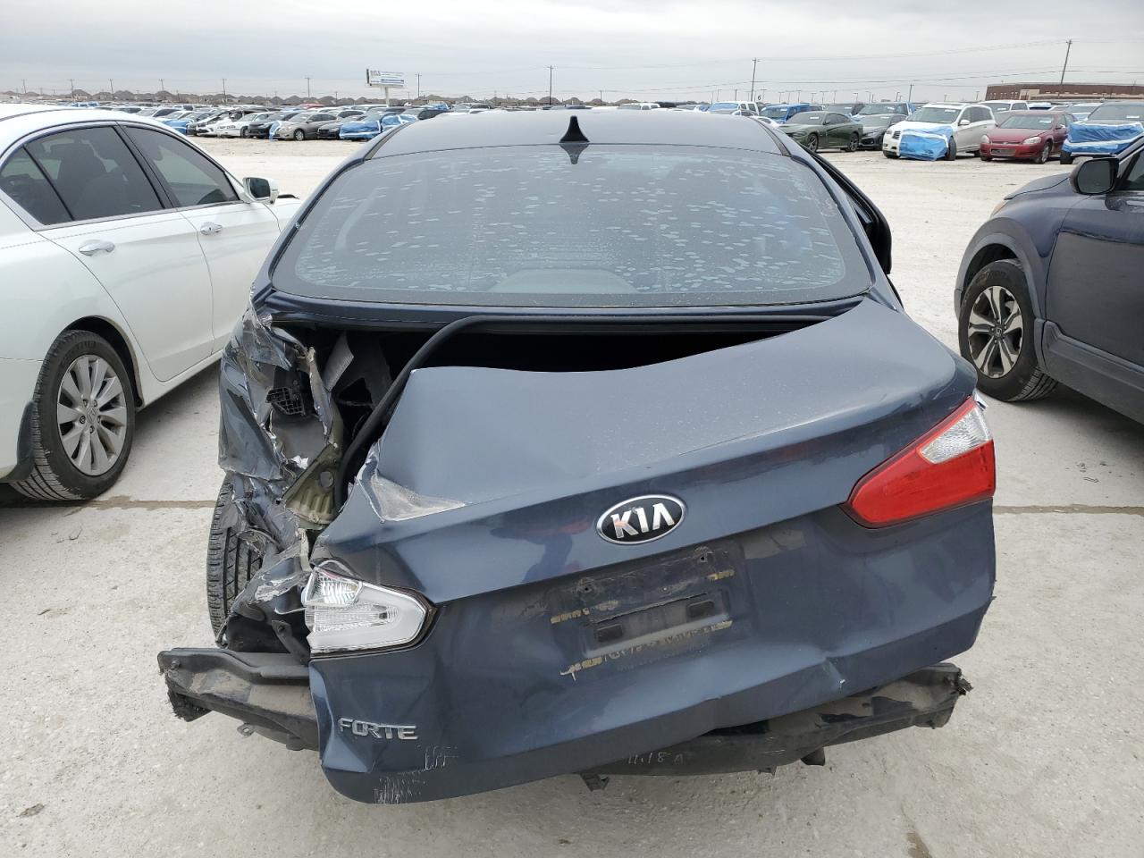 2015 Kia Forte - Image 6