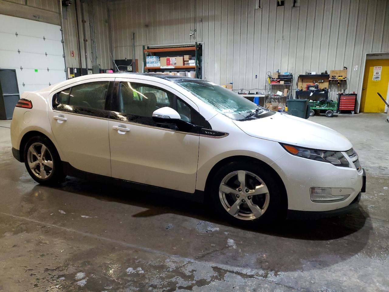 2012 Chevrolet Volt - Image 4