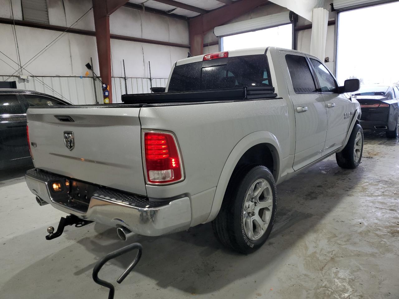 2016 RAM 1500 - Image 3