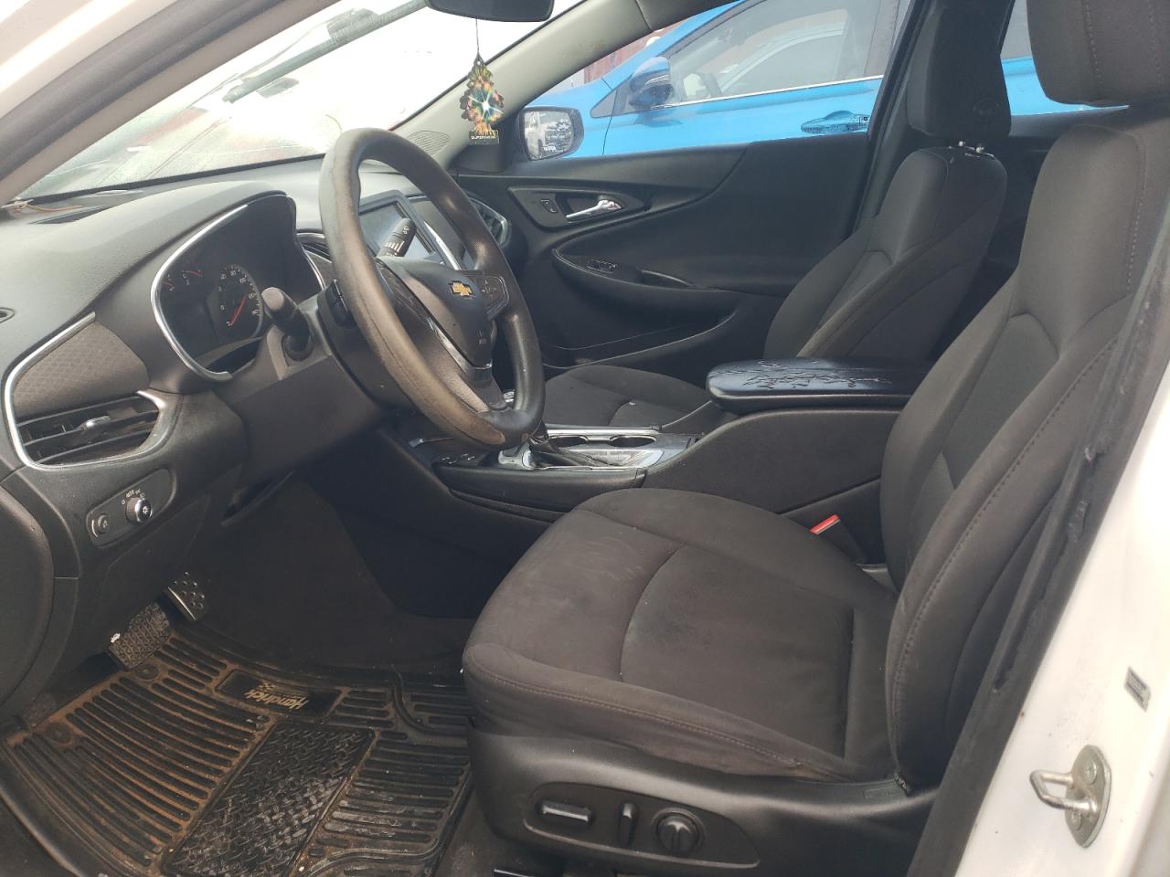 1G1ZE5ST1GF265782 CHEVROLET MALIBU 2016