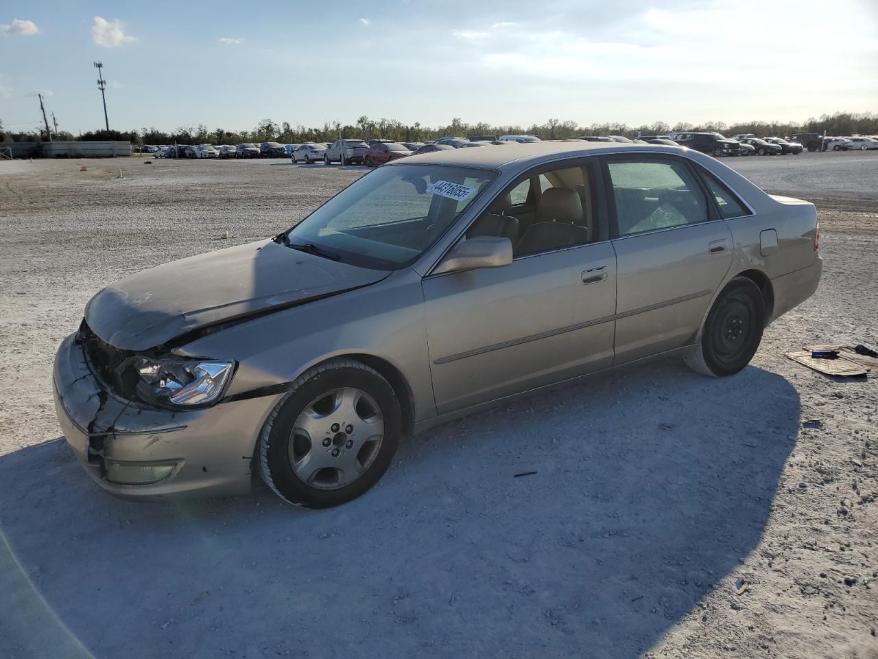 2003 Toyota Avalon - Image 1