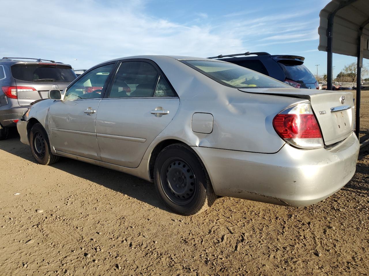 2005 Toyota Camry - Image 2
