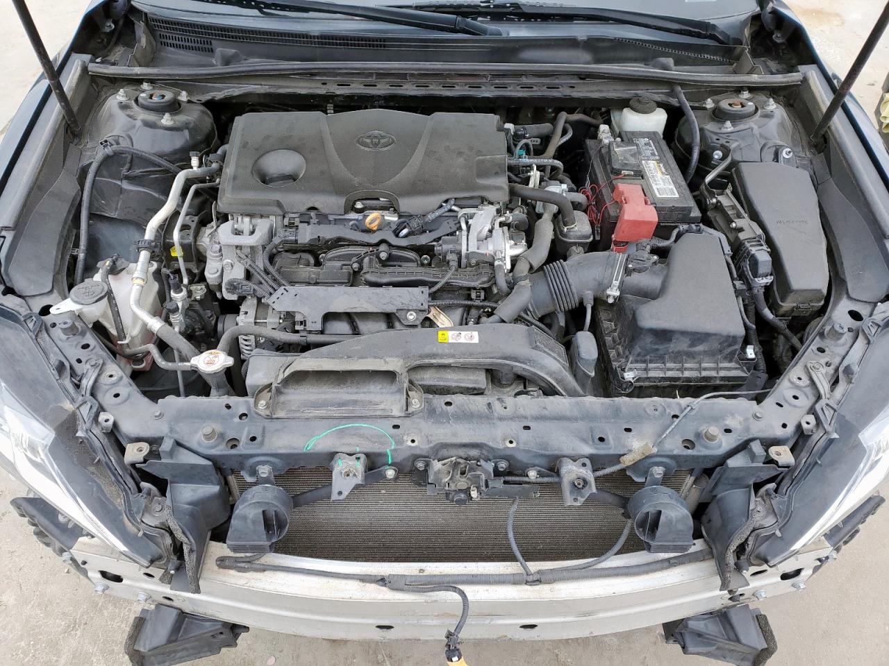 2019 Toyota Camry - Image 11