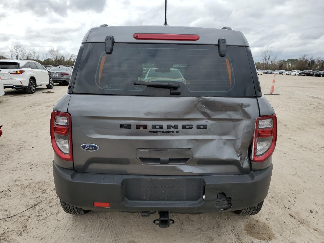 2021 Ford Bronco - Image 6