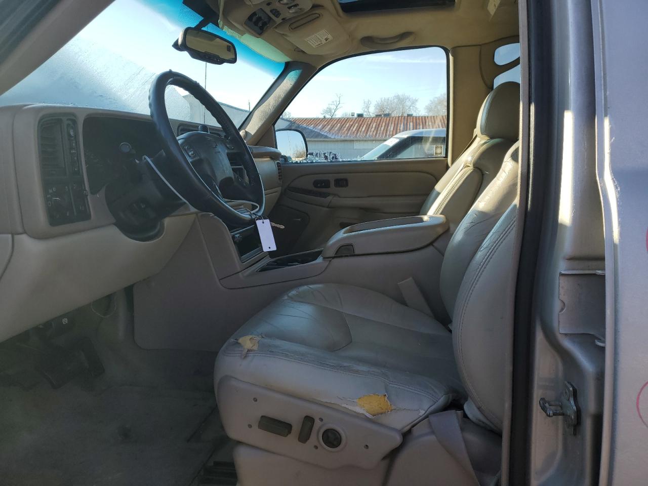 2005 Chevrolet Tahoe - Image 7
