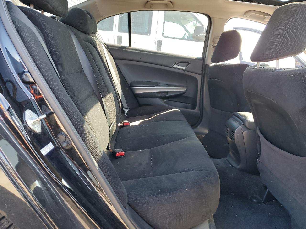 2010 Honda Accord - Image 10