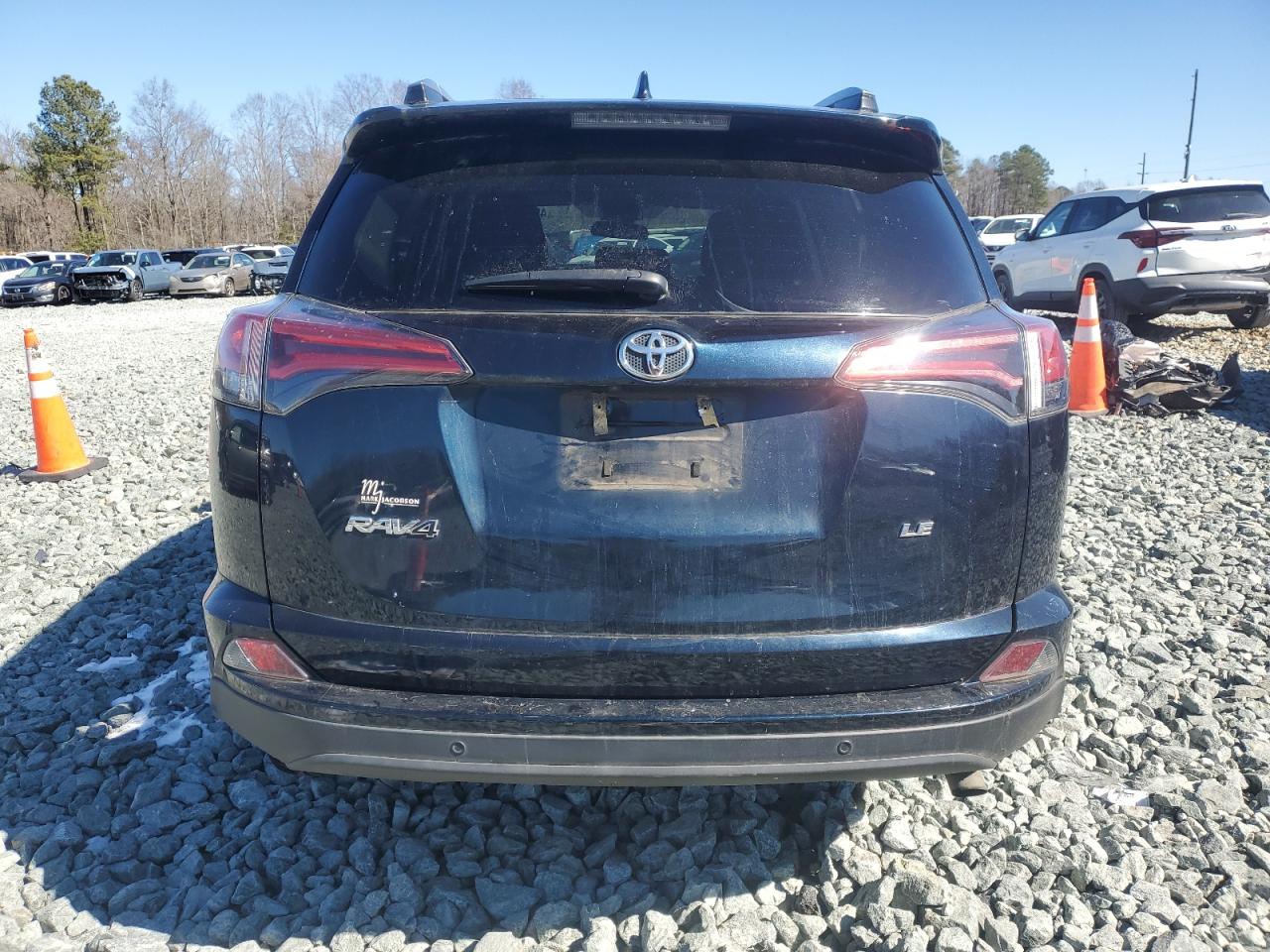 2018 Toyota RAV 4 - Image 6