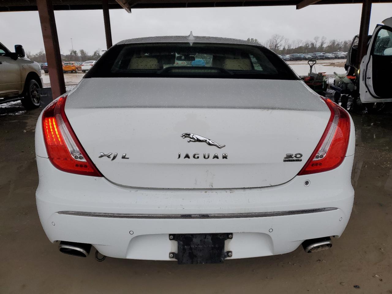2013 Jaguar XJ - Image 6