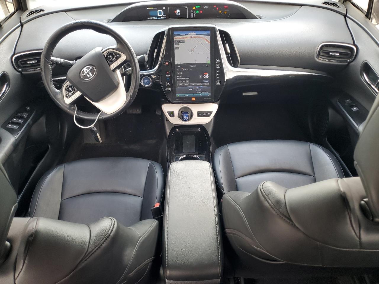 2017 Toyota Prius - Image 8