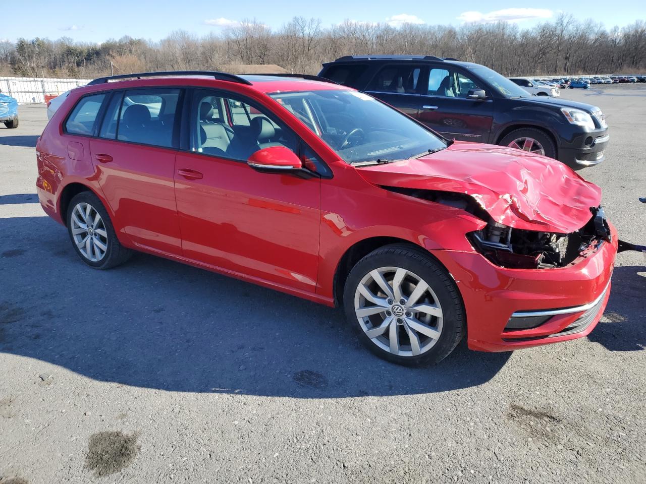 2019 Volkswagen Golf - Image 4