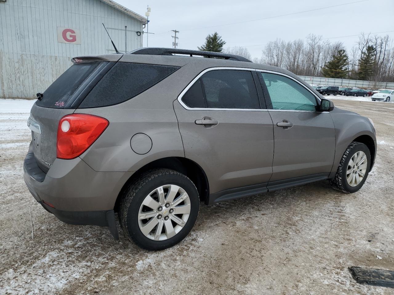2010 Chevrolet Equinox - Image 3
