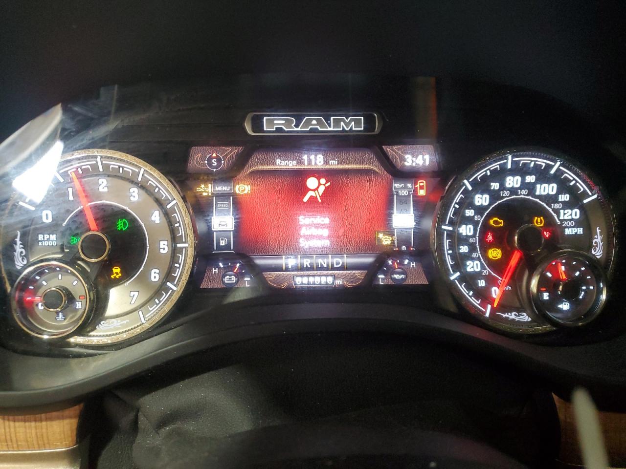 2022 RAM 1500 - Image 9