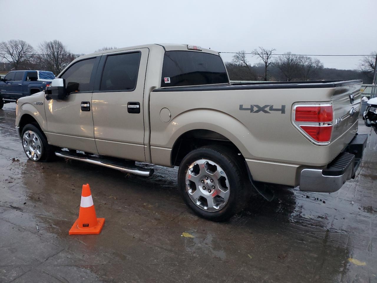 2010 Ford F-150 - Image 2