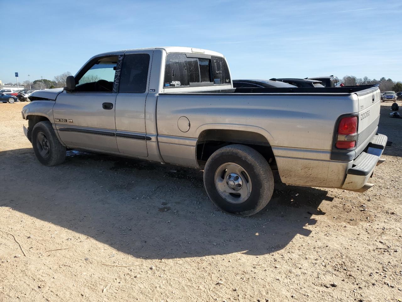 2000 Dodge RAM - Image 2