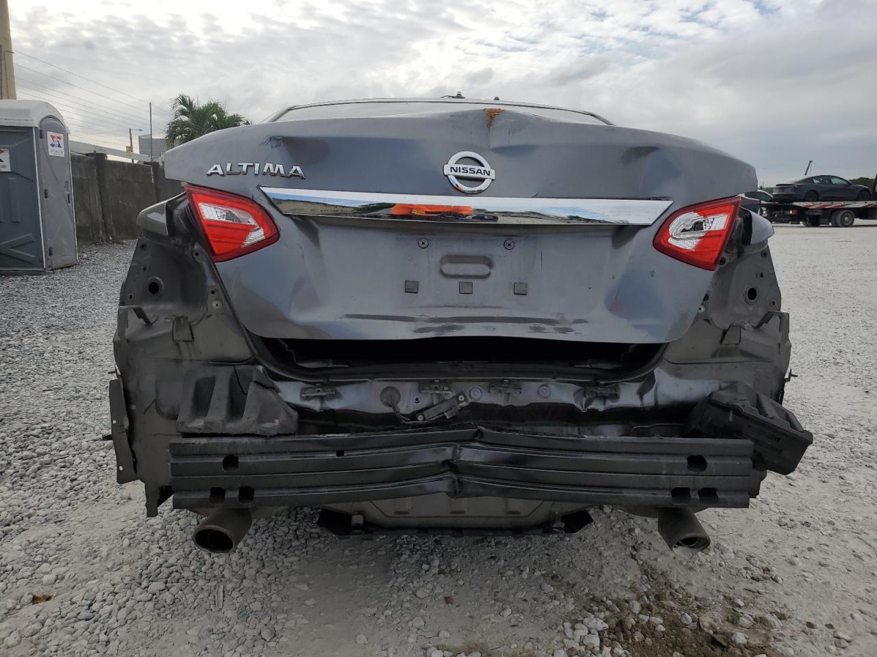 2016 Nissan Altima - Image 6