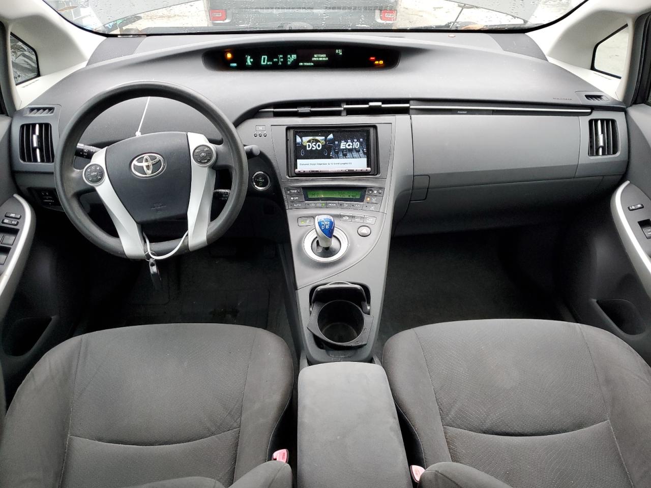 2010 Toyota Prius - Image 8
