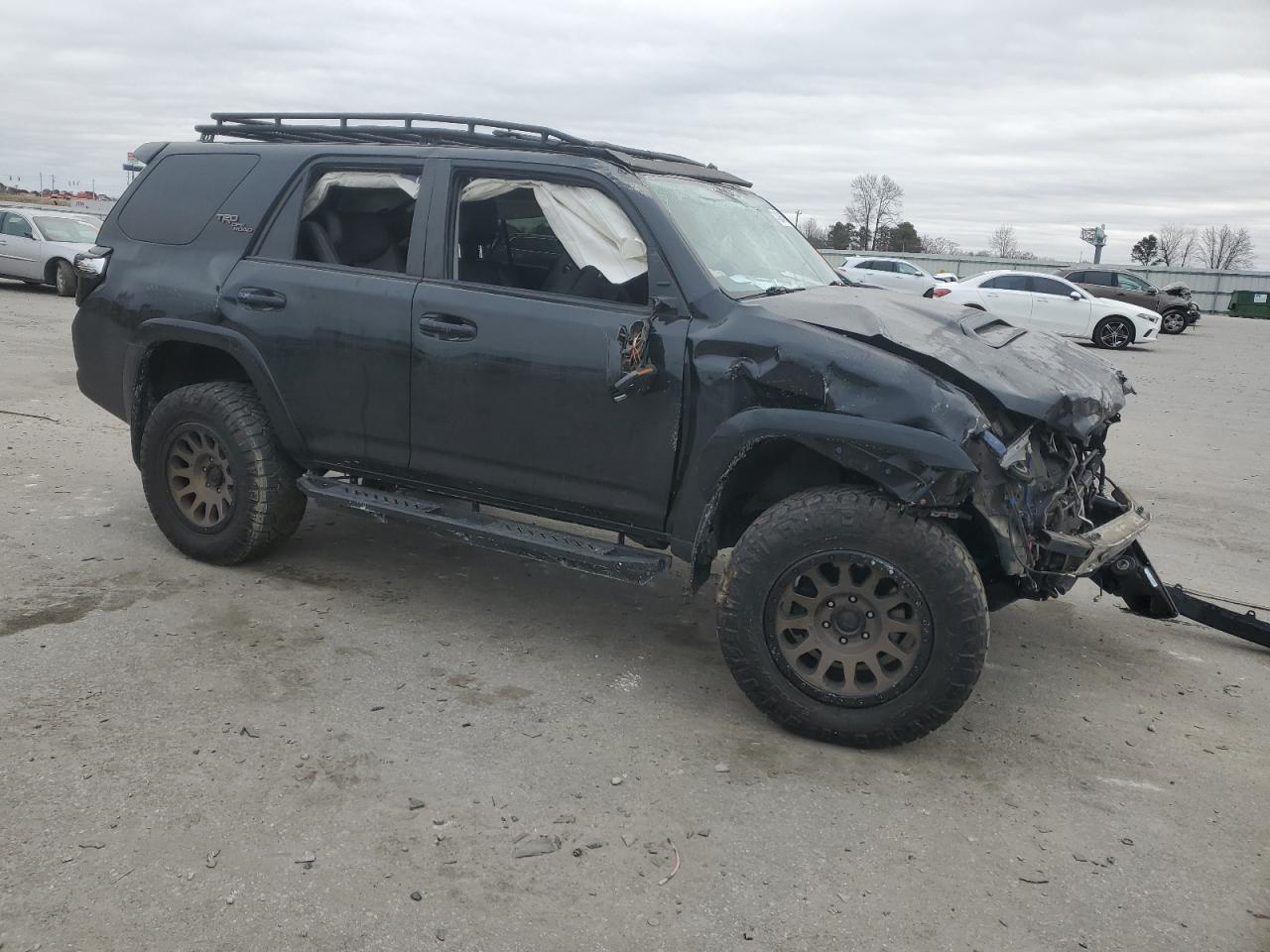 2017 Toyota 4Runner - Image 4