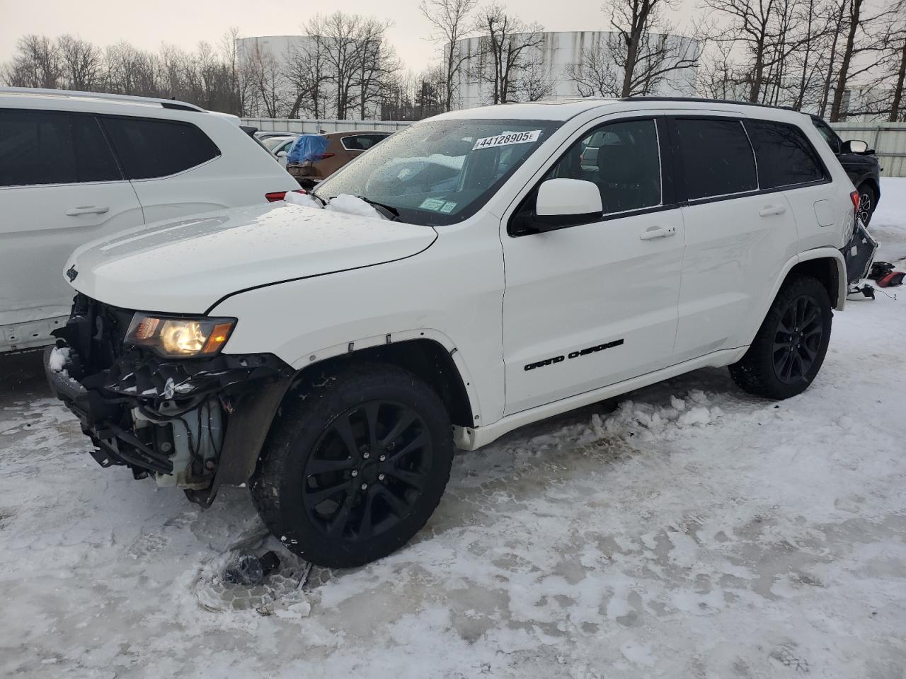 2017 Jeep Grand Cherokee - Image 1