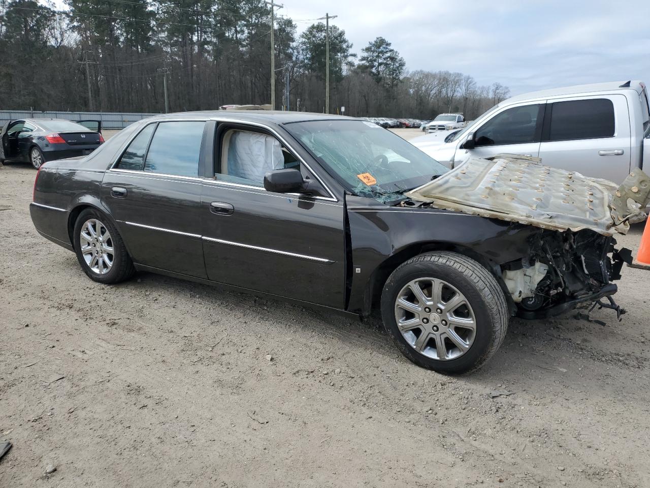 2008 Cadillac DTS - Image 4