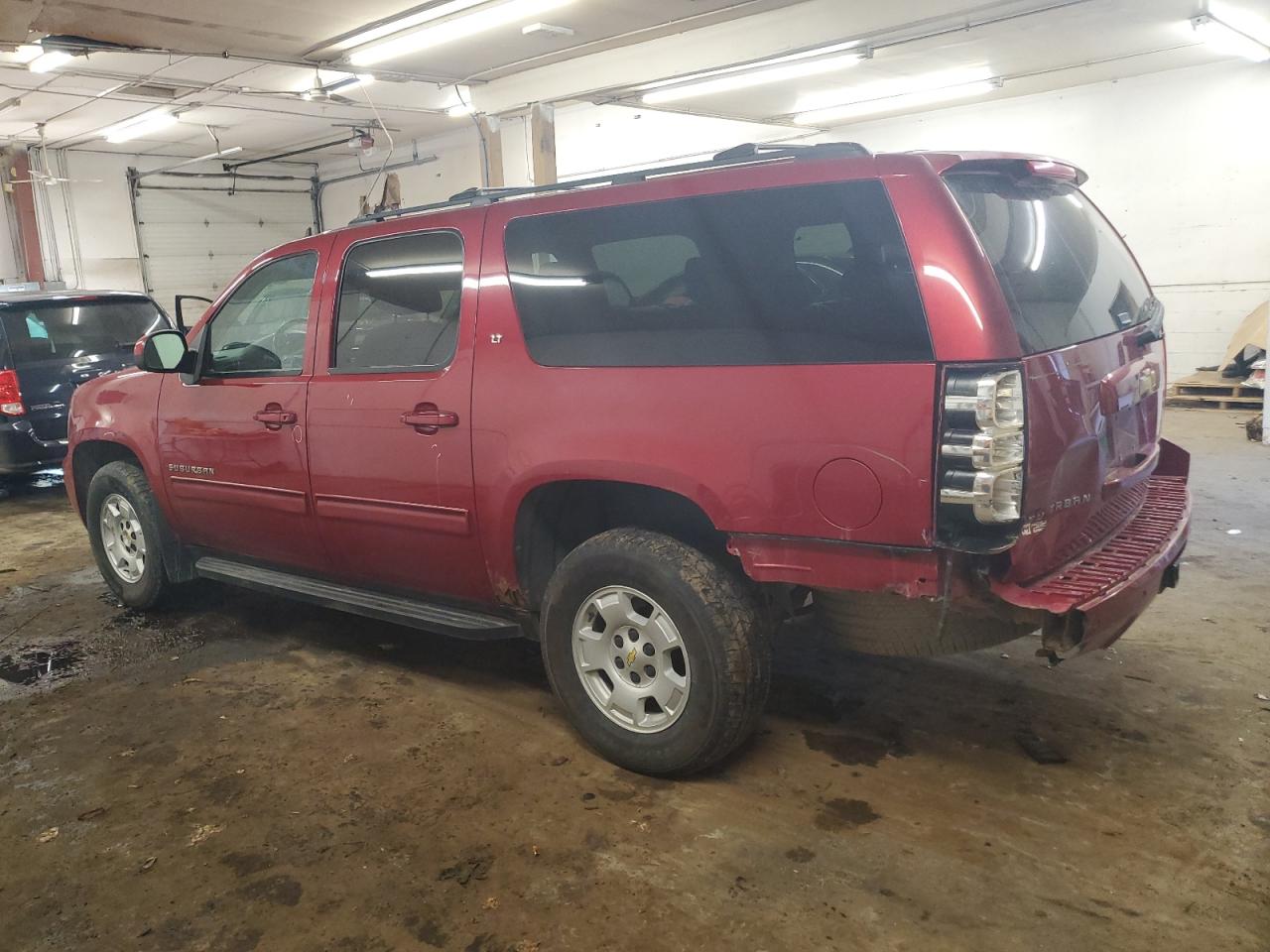 2014 Chevrolet Suburban - Image 2