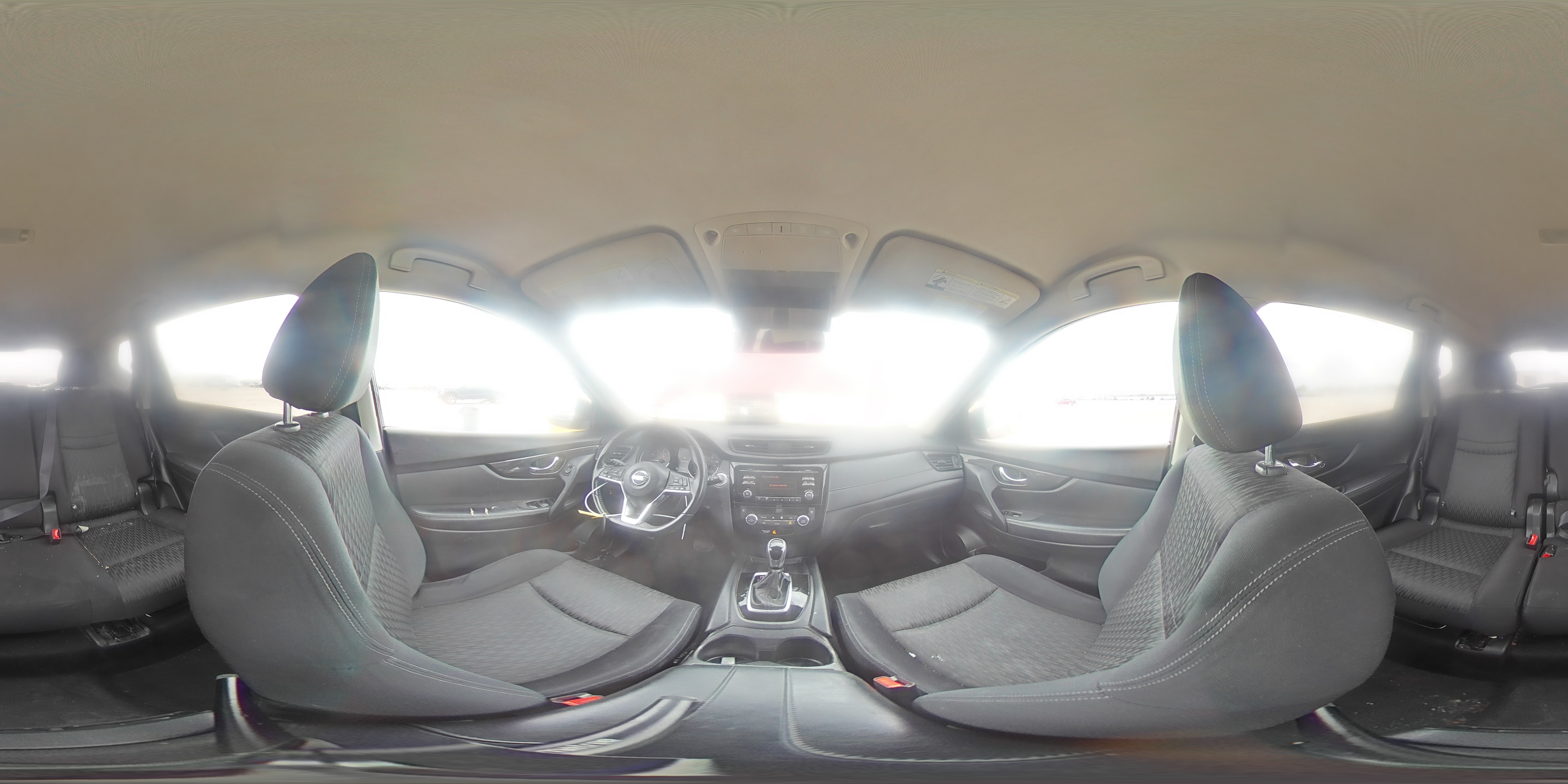 2017 Nissan Rogue - Image 13