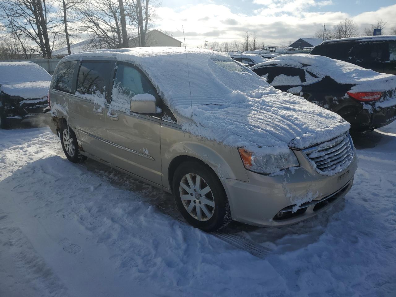 2013 Chrysler Town & Country - Image 4