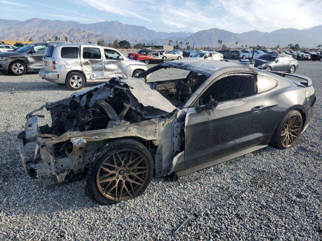 2019 Ford Mustang  იყიდება Mentone-ში, CA - Burn