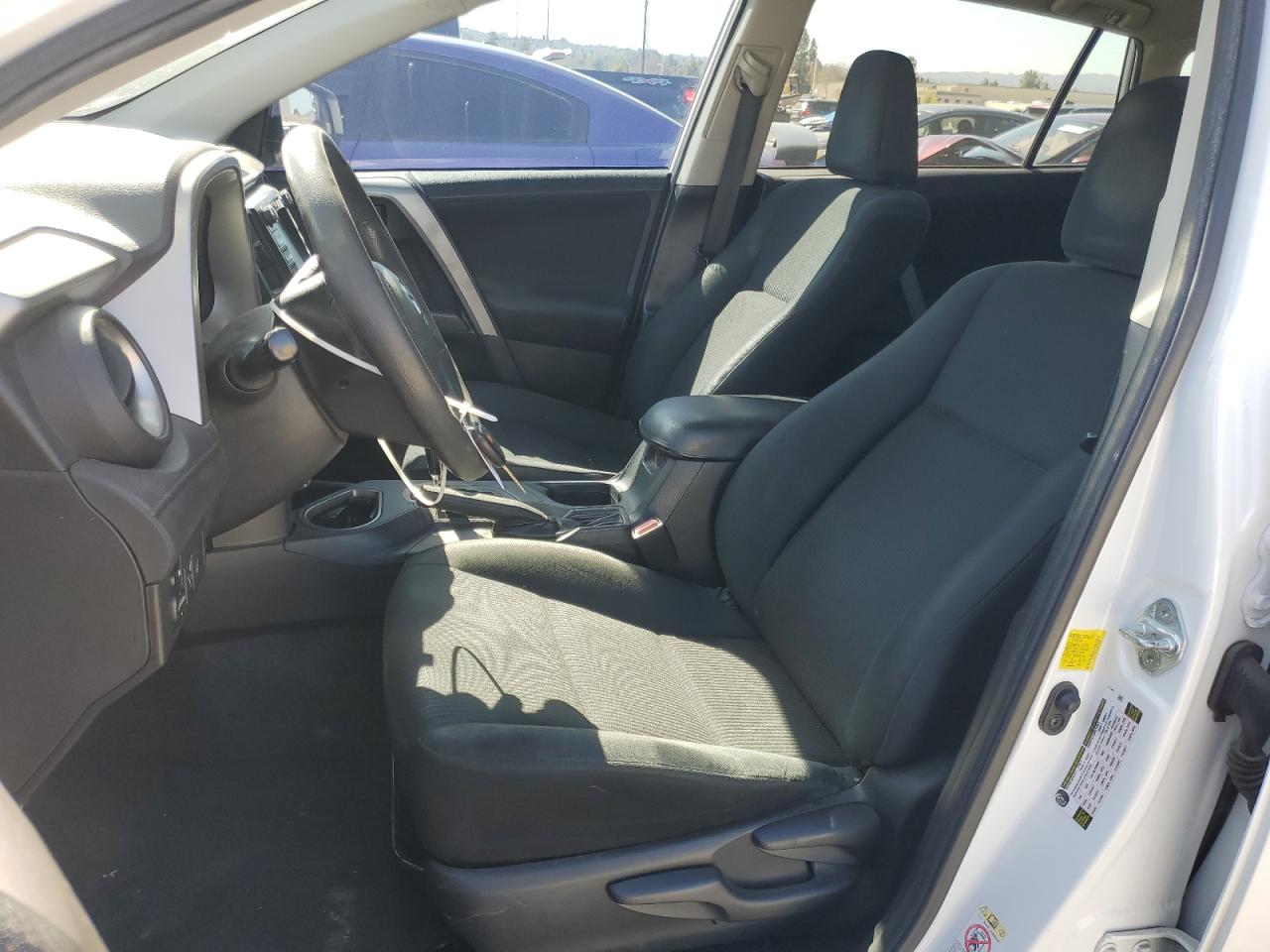 2017 Toyota RAV 4 - Image 7