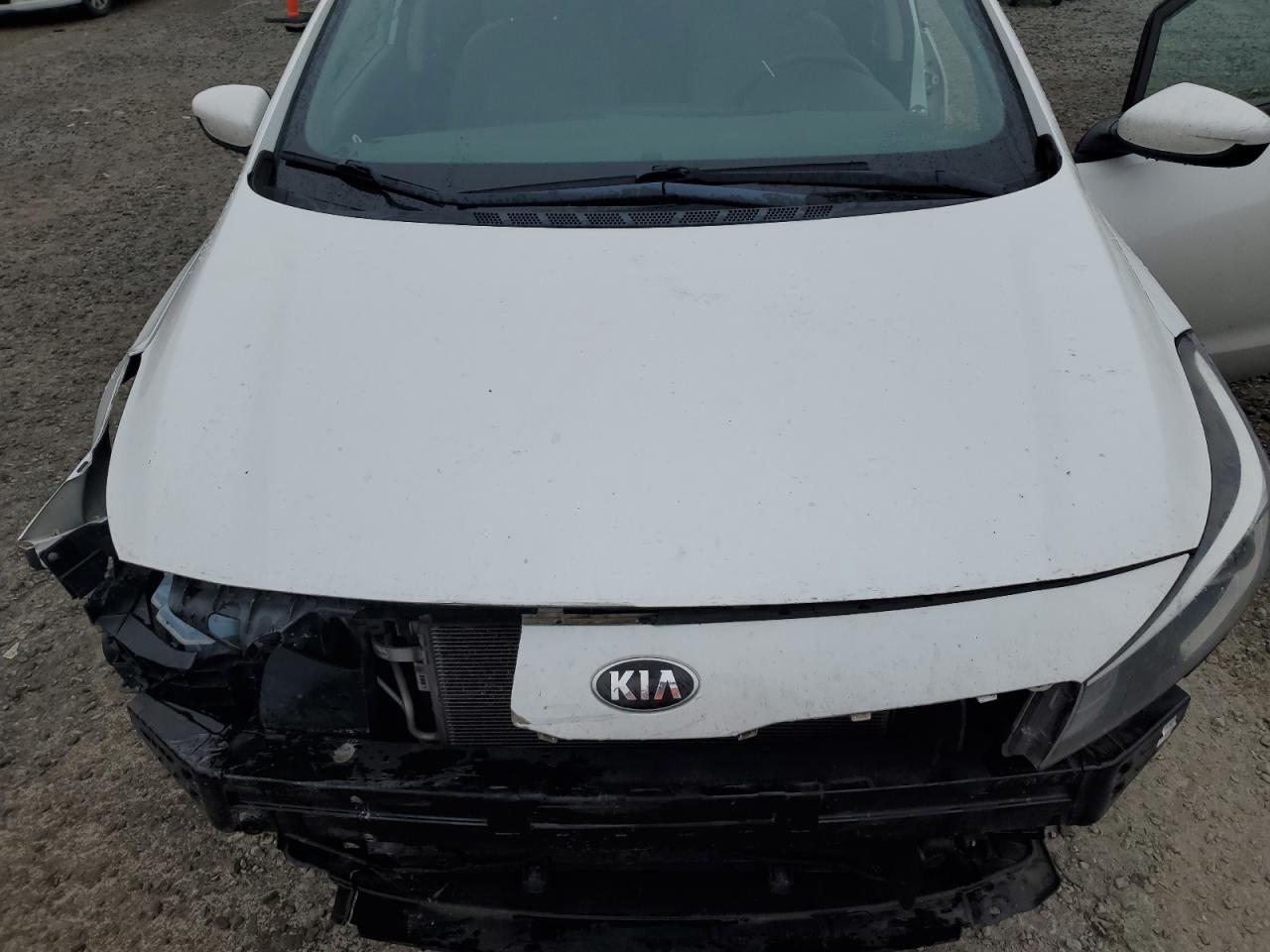 2018 Kia Forte - Image 12
