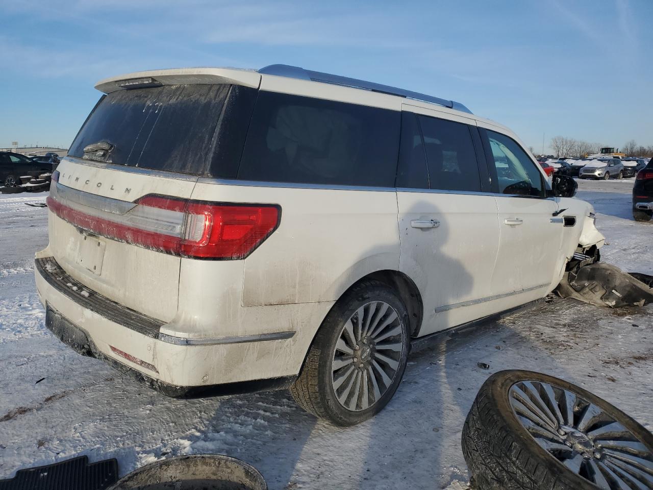 2021 Lincoln Navigator - Image 3