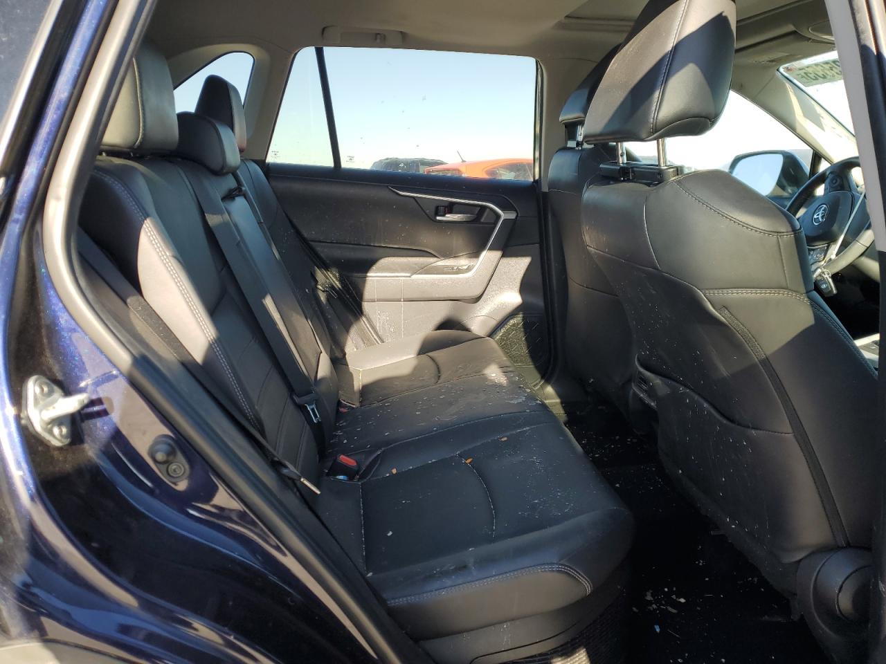 2022 Toyota RAV 4 - Image 12