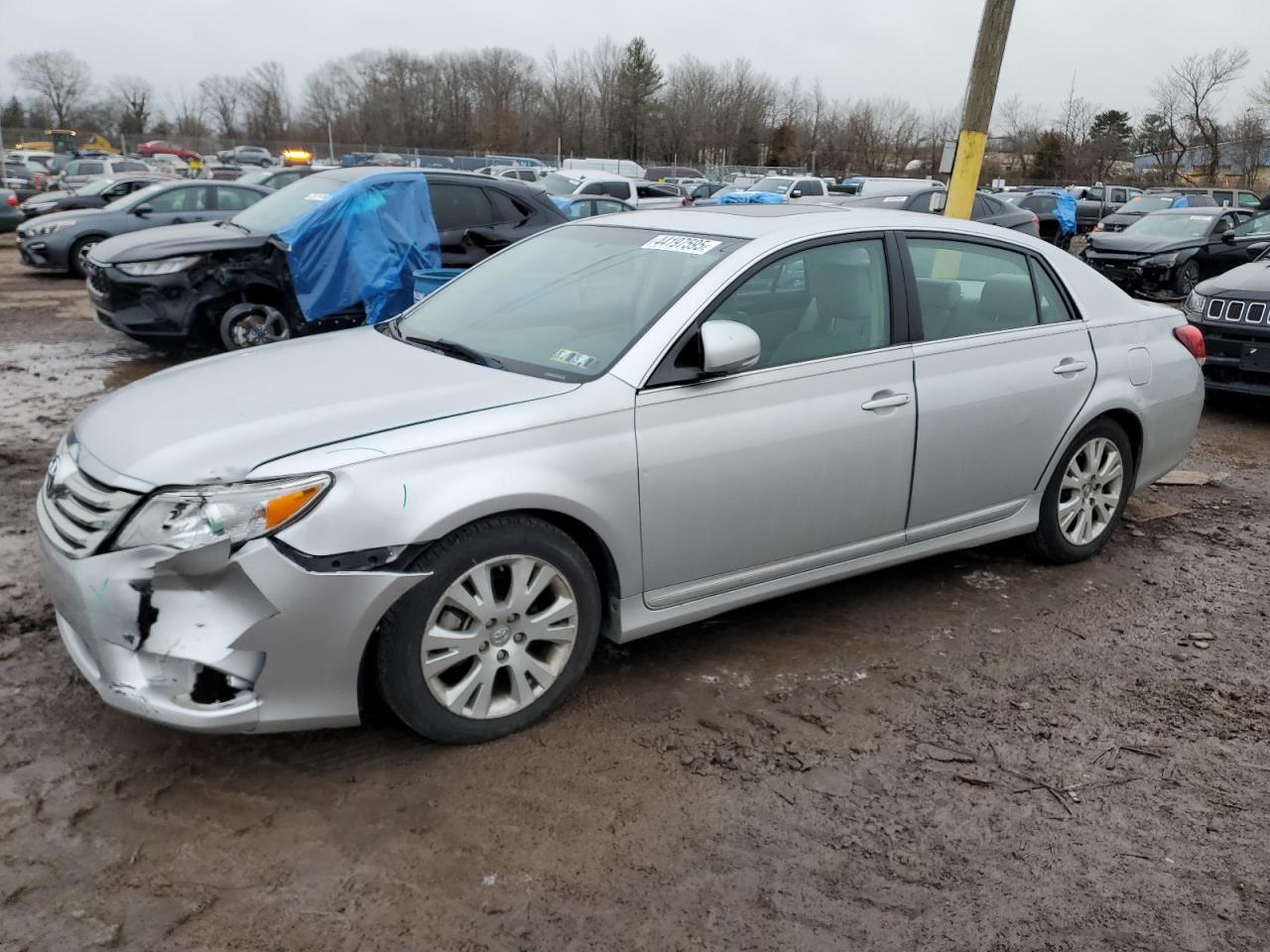 2011 Toyota Avalon - Image 1