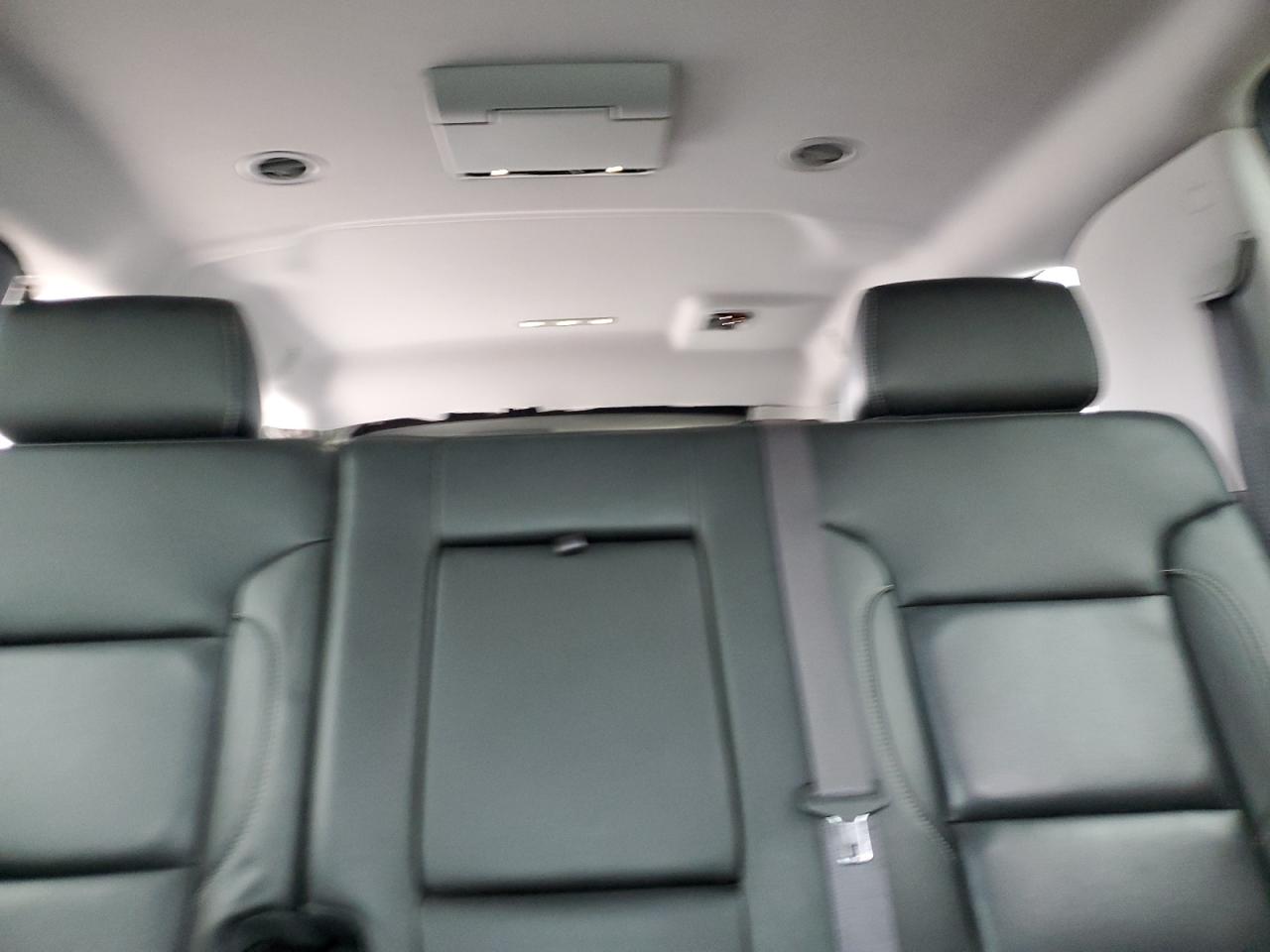 2016 GMC Yukon - Image 10