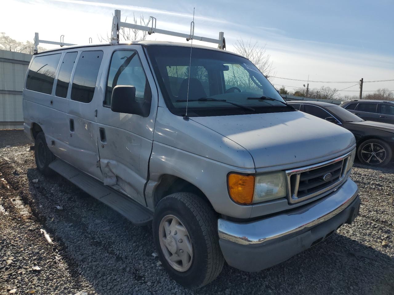 2005 Ford Econoline - Image 4
