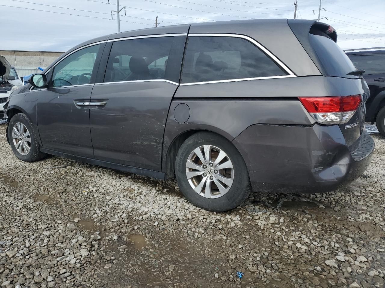 2016 Honda Odyssey - Image 2
