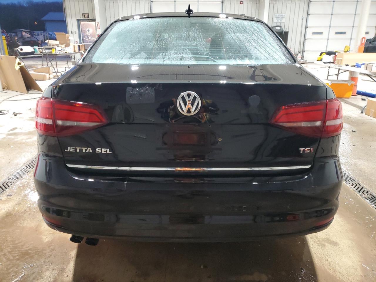 2017 Volkswagen Jetta - Image 6