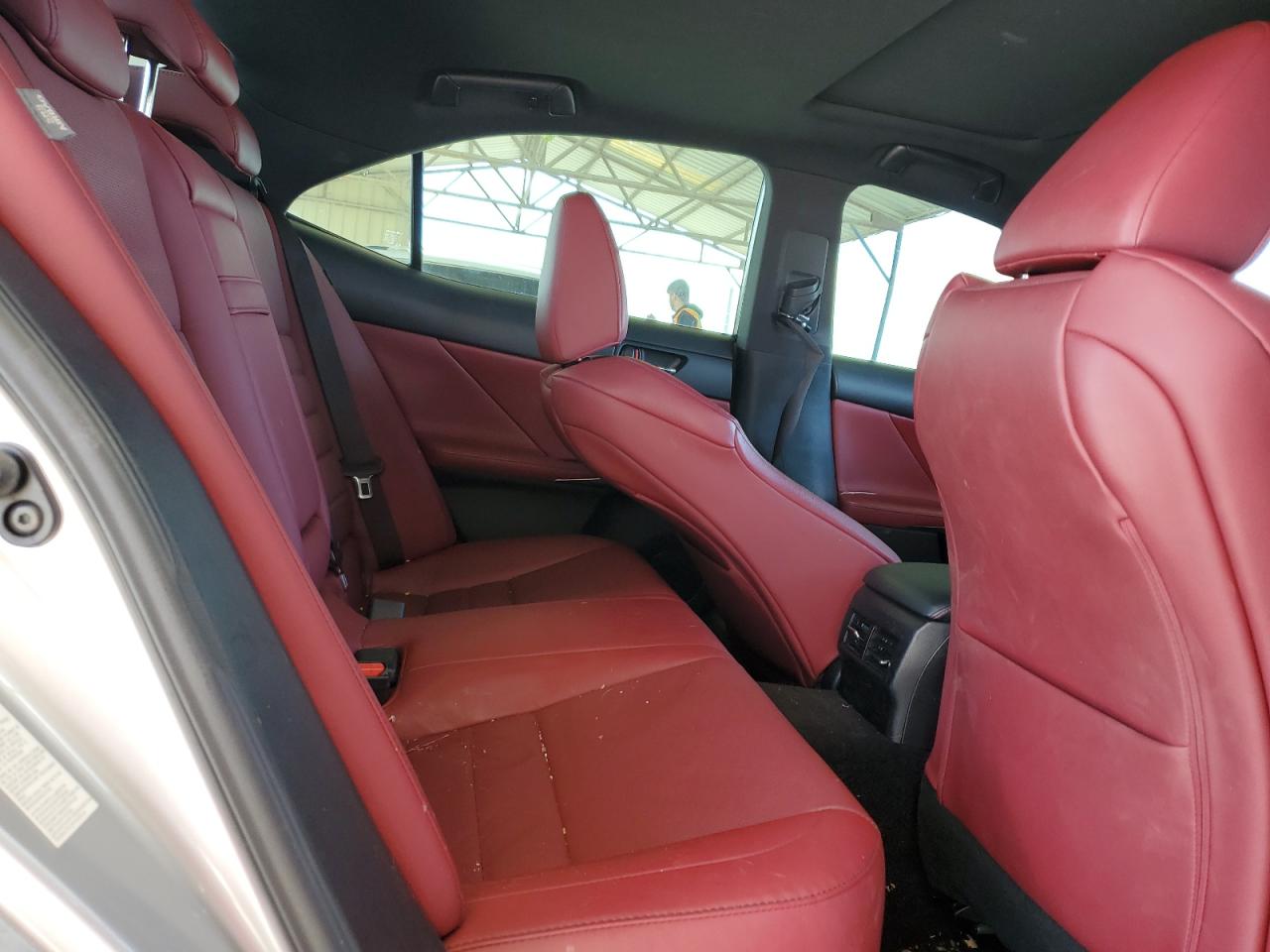 2014 Lexus IS - Image 10