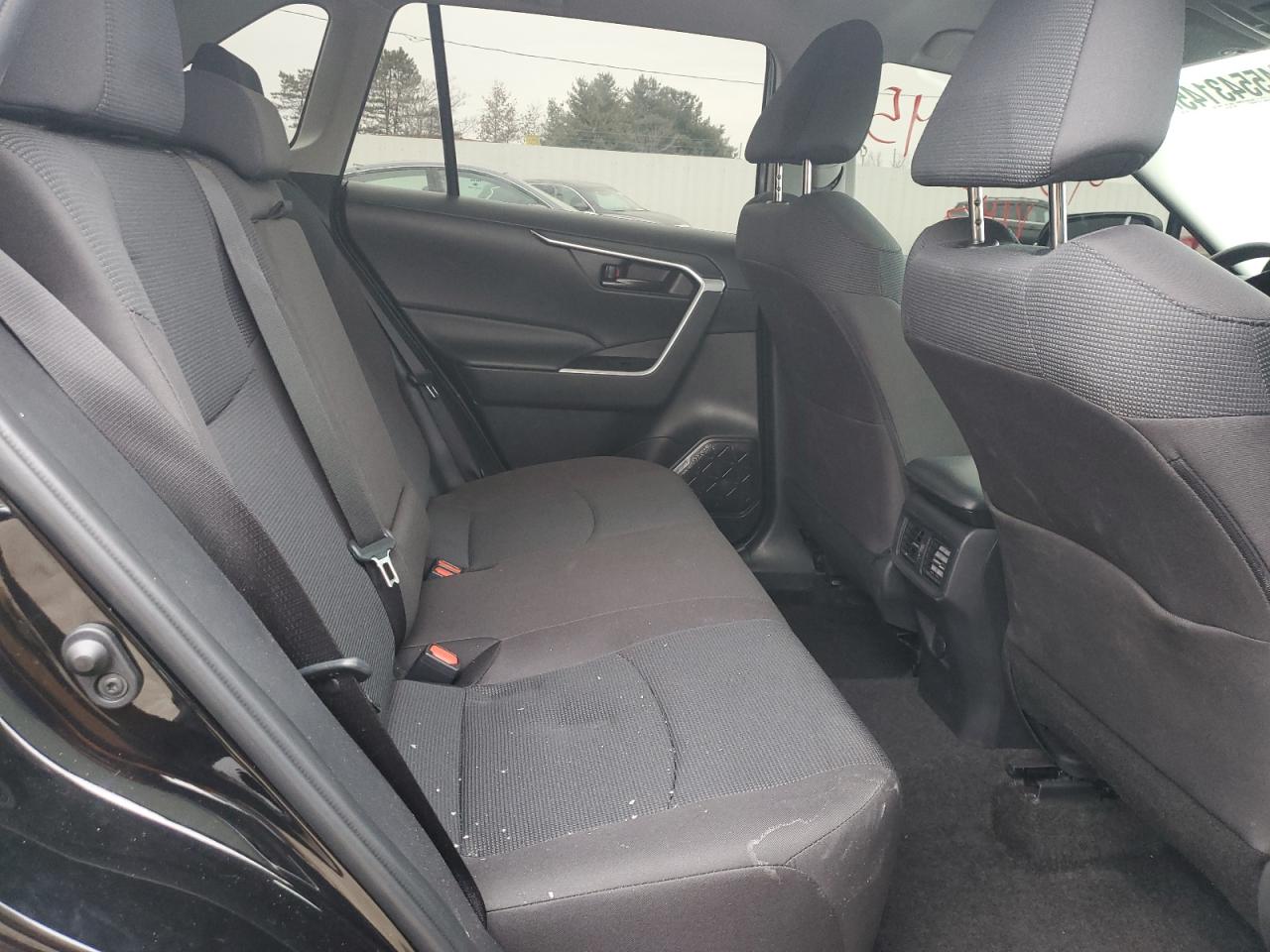 2024 Toyota RAV 4 - Image 10