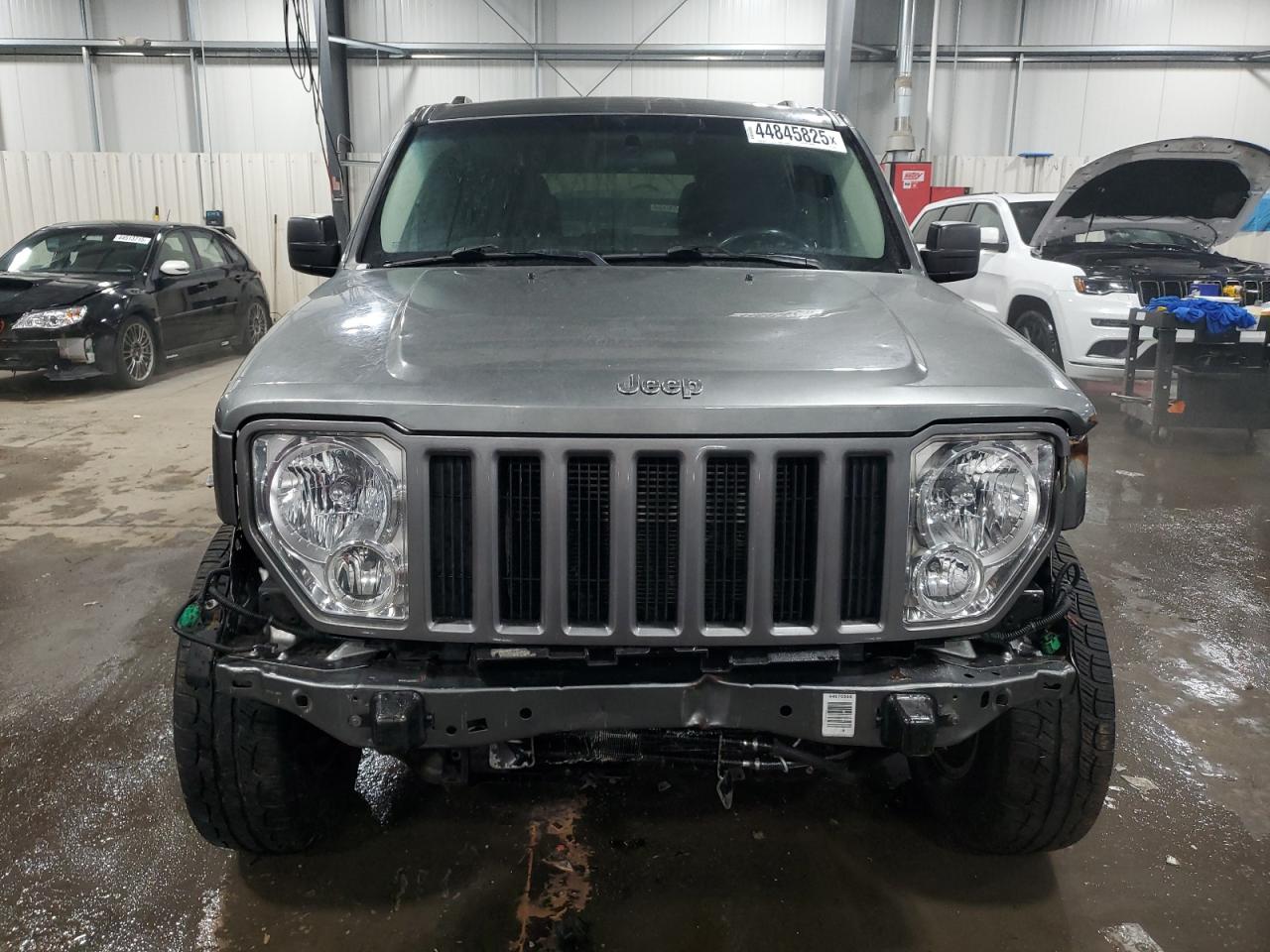 2012 Jeep Liberty (North America) - Image 5