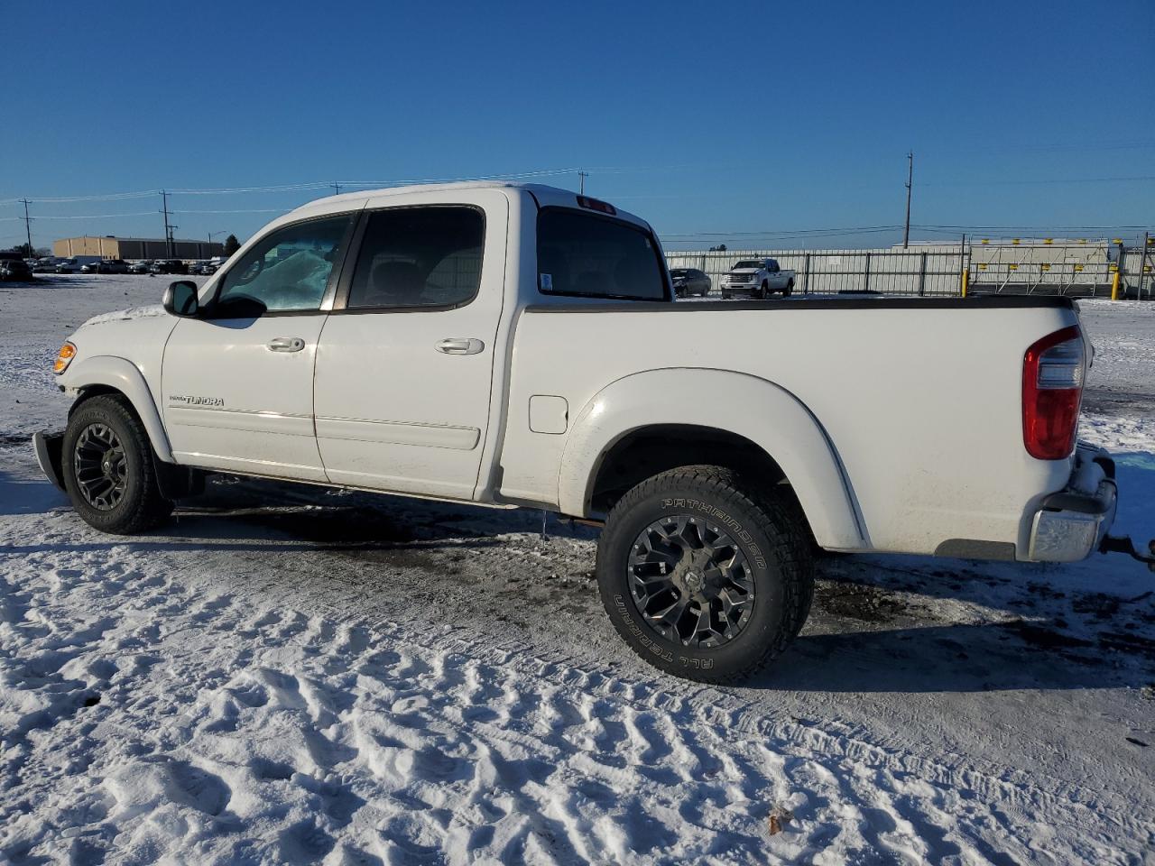 2004 Toyota Tundra - Image 2