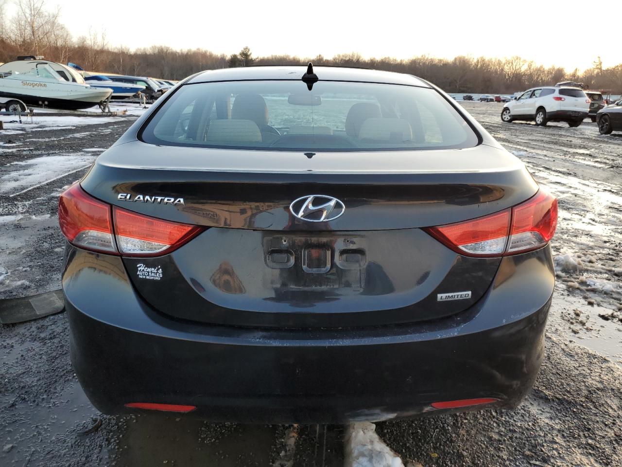 2012 Hyundai Elantra - Image 6