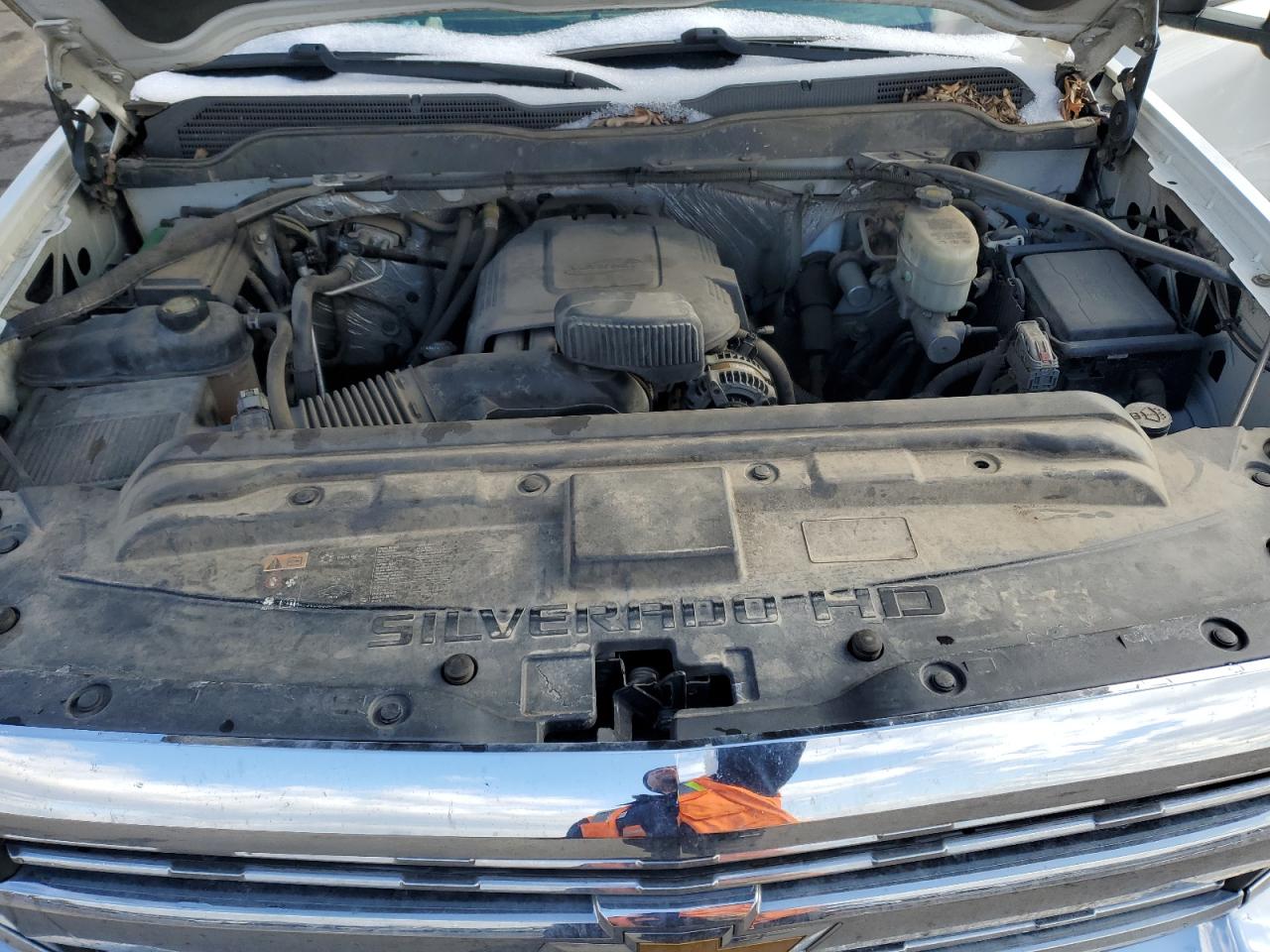 2015 Chevrolet Silverado - Image 11