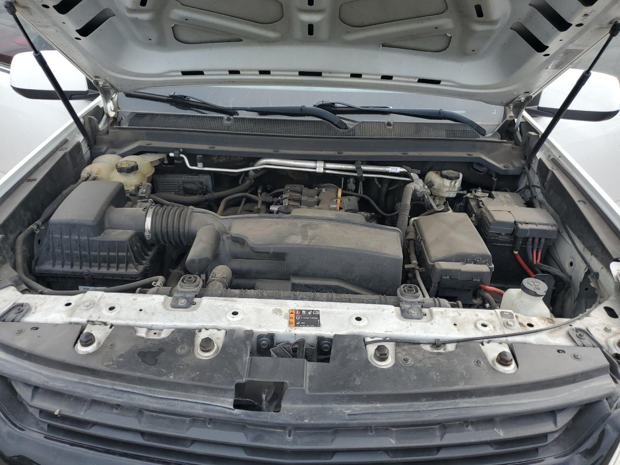 2020 Chevrolet Colorado - Image 11