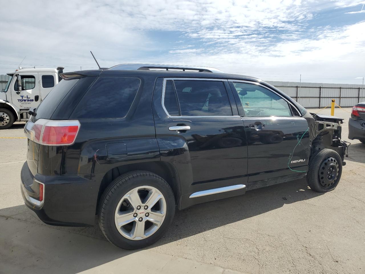 2016 GMC Terrain - Image 3