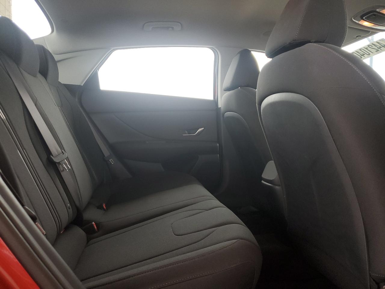 2021 Hyundai Elantra - Image 10
